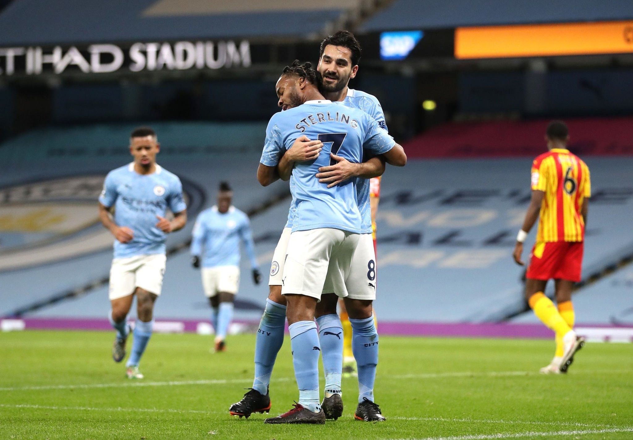 于两个方面 于两个方面