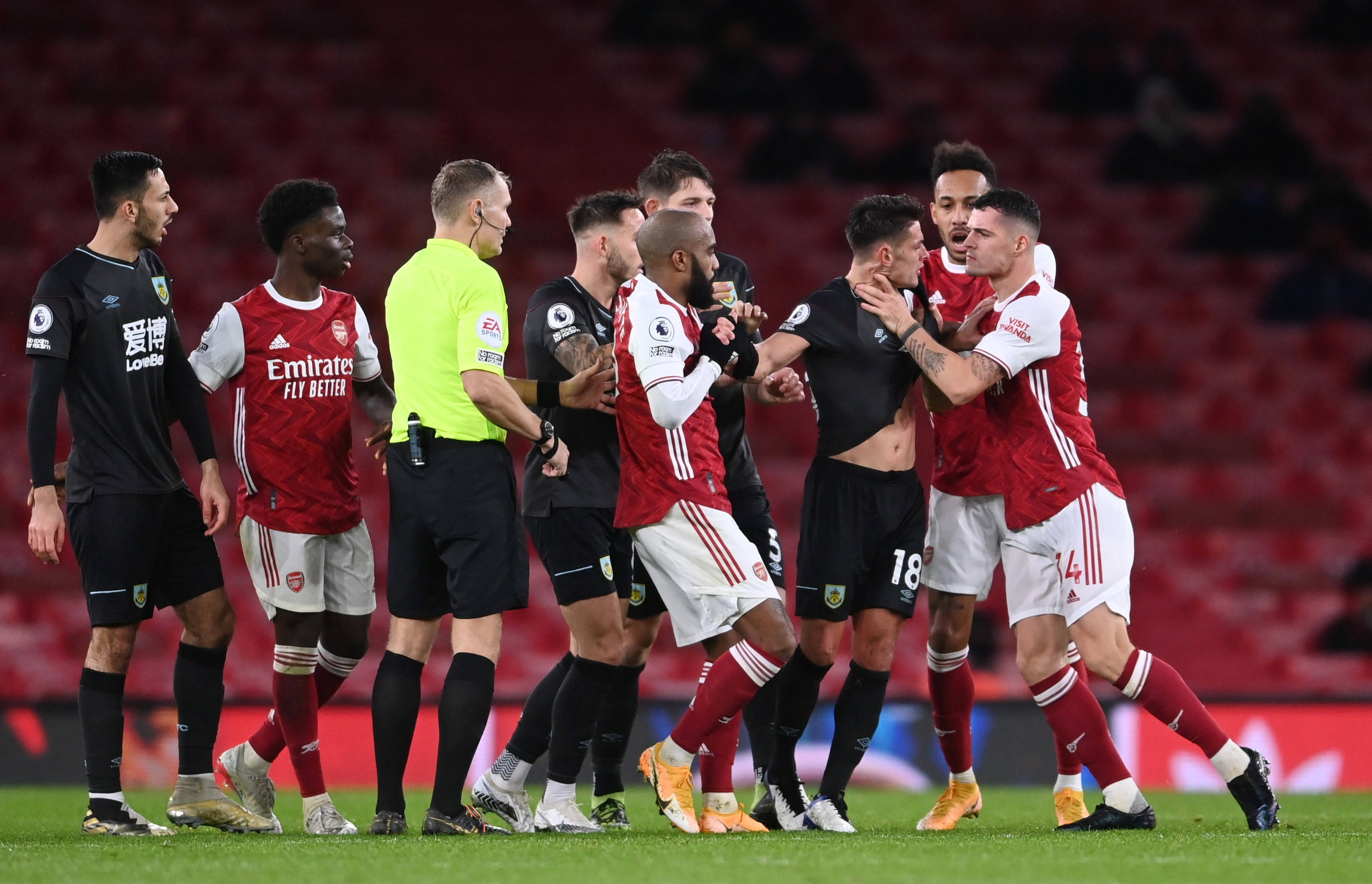 黄潜与热那 黄潜与热那